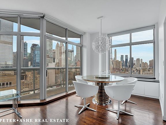 3rd image of 188 E 64th St APT 2102