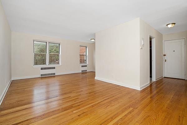 1st image of 10507 66th Ave #5A