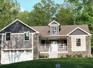 111 Dylark Dr, Waverly, TN 37185
