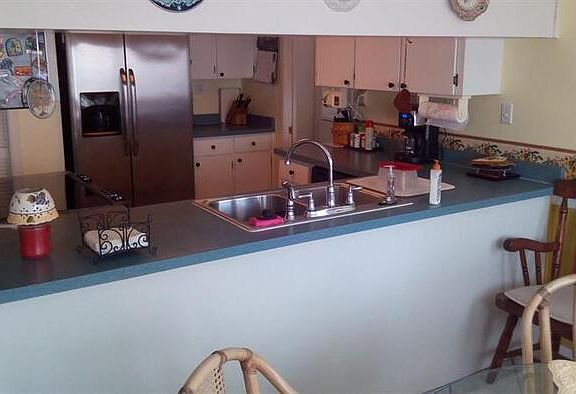 3rd image of 1044 Saint Croix Ave