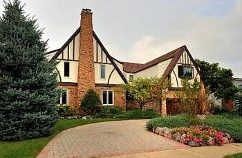 2nd image of 22W376 Glen Valley Dr