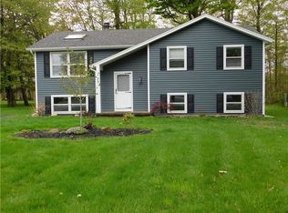 75 Vendome Dr N, Rochester, NY 14606