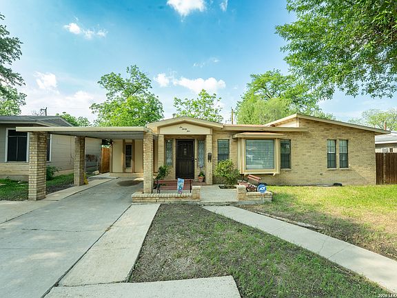 2nd image of 635 EDGEBROOK LN