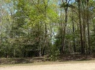 115 Palomino Rd, Carthage, NC 28327