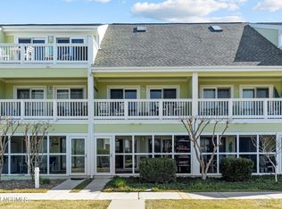 9201 Coast Guard Rd #109, Emerald Isle, NC 28594