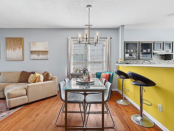 5th image of 5351 Cog Hill Ct