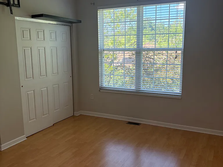 1008 Sonie Dr — Photo 9