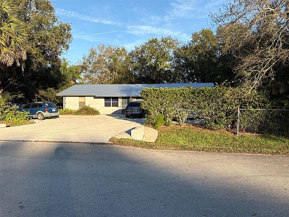 3rd image of 540 NW 24th Avenue