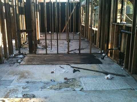 5th image of 1533 Anita St