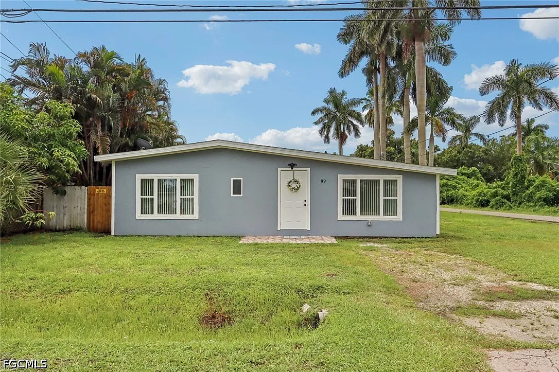 3 bed, 2.0 bath, 1378 sqft, $2,000 — Photo 1