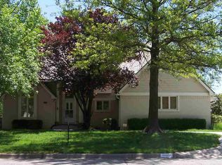 9407 E Cross Creek St, Wichita, KS 67206