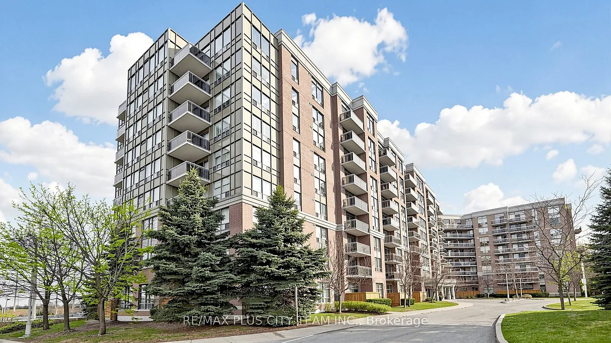 Photo 1 of 28 - 1720 Eglinton Ave E #812 - Toronto, ON Primary Photo - 1720 Eglinton Ave E #812