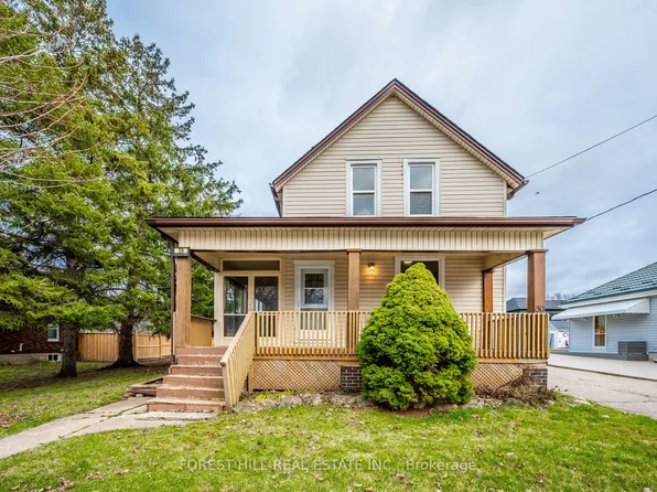 30 Robert St, Milton, ON L9T 1G5