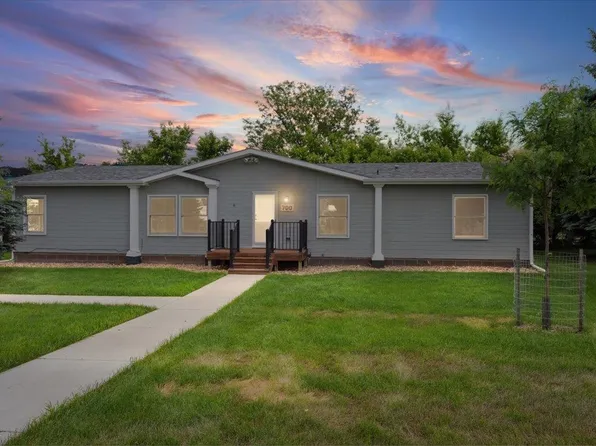 700 Birdsong Pl, Spearfish, SD 57783