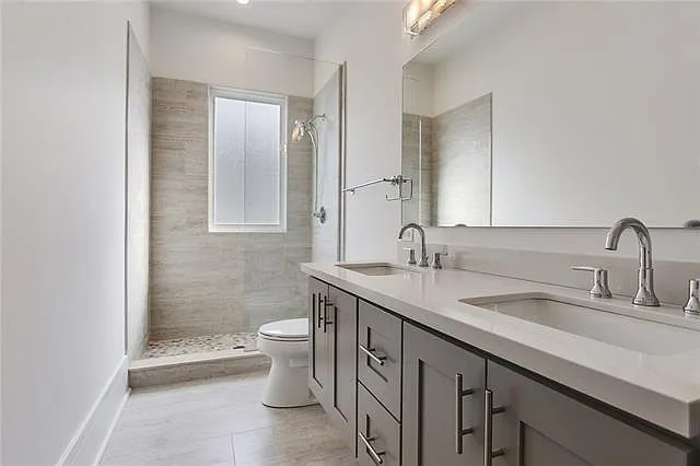 3431 Chartres St #6 — Photo 12