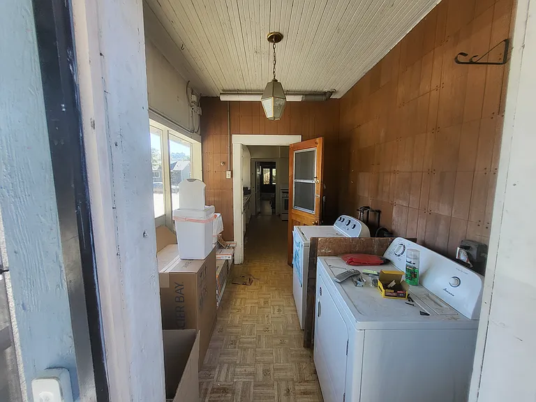 4426 Homer St — Photo 10