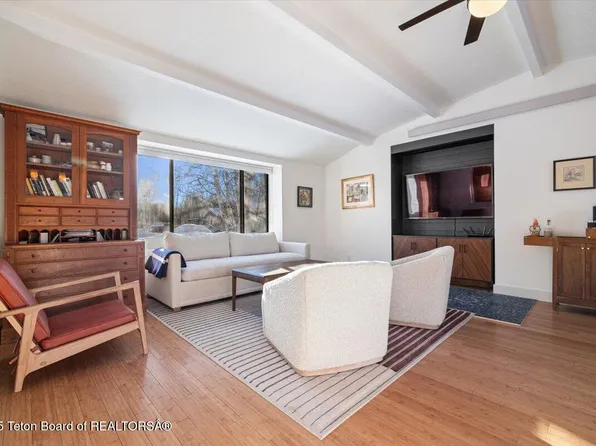 2177 Corner Creek Ln, Jackson, WY 83001