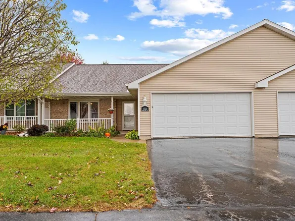 3145 White Tail LANE #C, Oshkosh, WI 54904