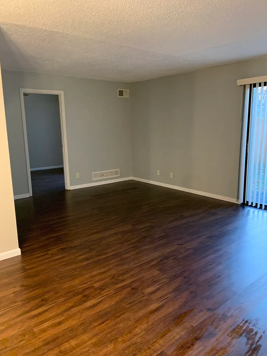 Family Room - 1233 Guelbreth Ln #110