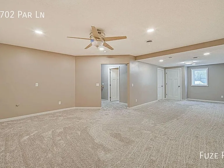 1702 Par Ln — Photo 30