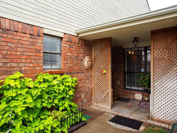 3rd image of 3511 W Point Dr