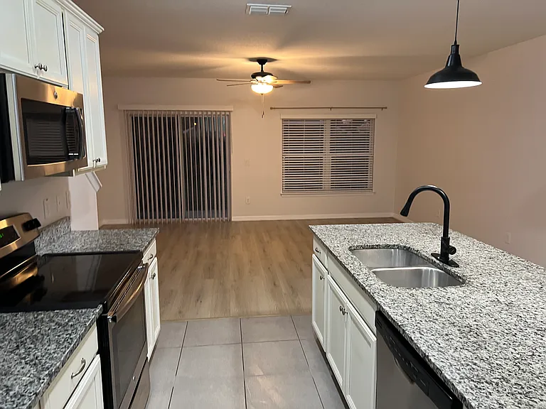 600 Northern Way #1005 — Photo 11