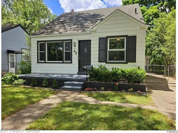 16902 Brady, Redford, MI 48240