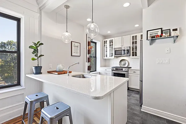 Sold by Compass | media 14