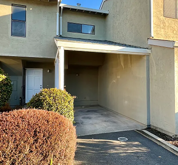 Adobe Creek Apartments — Photo 2