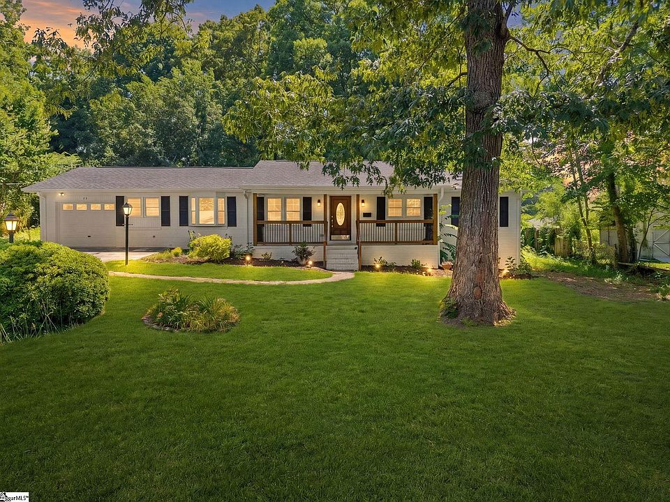 1st image of 13 Bedford Ln