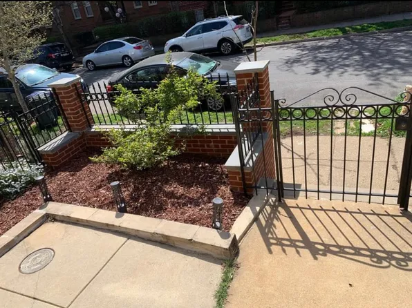 1434 A St NE #B, Washington, DC 20002