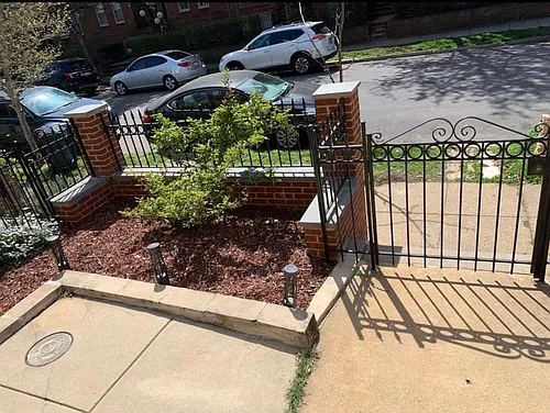 1434 A St NE #B Photo 1