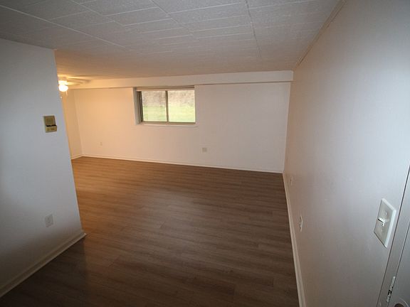 3rd image of 27608 Evergreen Run #8