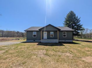 2763 Banner Springs Rd, Jamestown, TN 38556