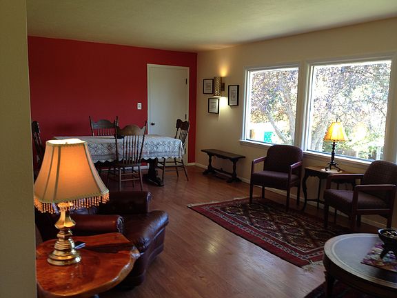 3rd image of 1379 Walenta Dr