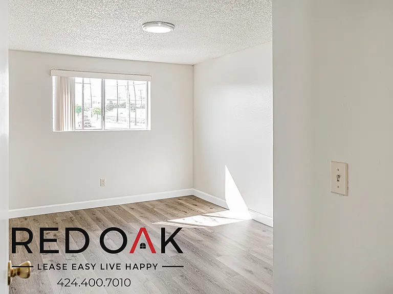 12767 San Fernando Rd #10 — Photo 13