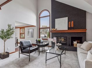 8072 Jocelyn Ave S, Cottage Grove, MN 55016