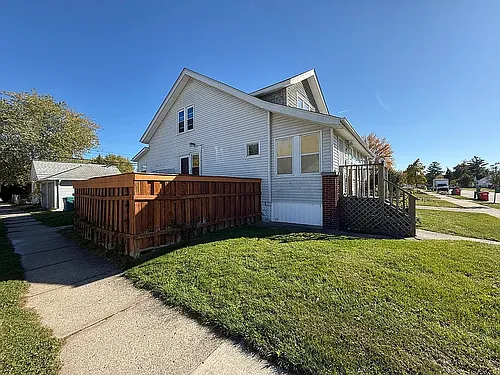 22174 Cushing Ave #2 Photo 1