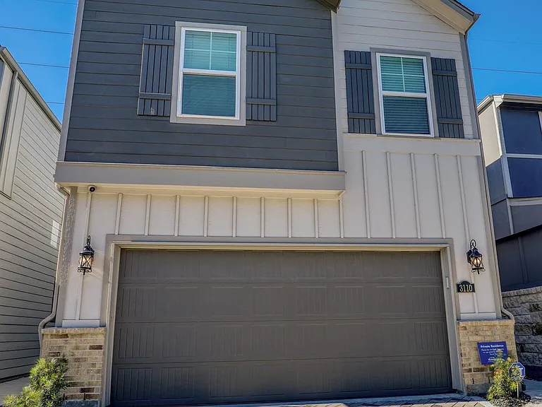 3110 Moontide Ln — Photo 1