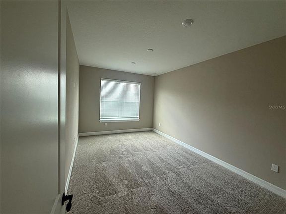 5th image of 455 Winter Grove Blvd