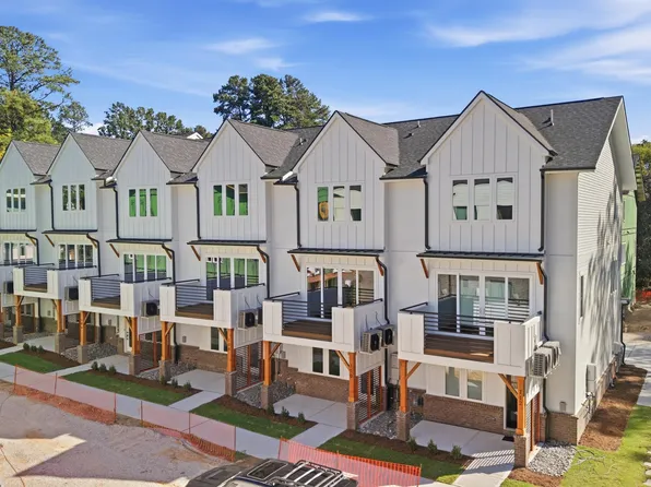 1201 Brookside Dr #108, Raleigh, NC 27604