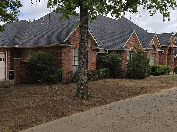 3rd image of 2809 Timber Ridge Dr