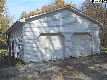3rd image of 2810 Silver Fox Dr