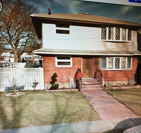 1st image of 467 Tysens Ln