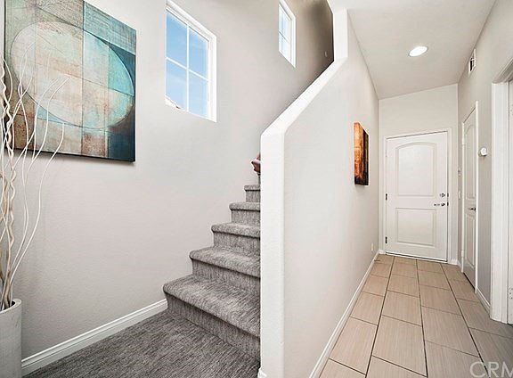 4th image of 11742 216th St Unit 1