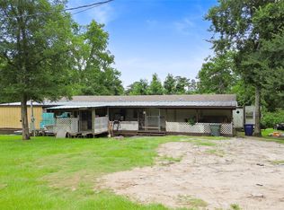 228 Geneva Rd, Huntsville, TX 77320