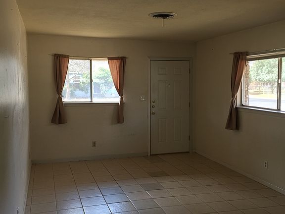 3rd image of 1708 Redd St #4415