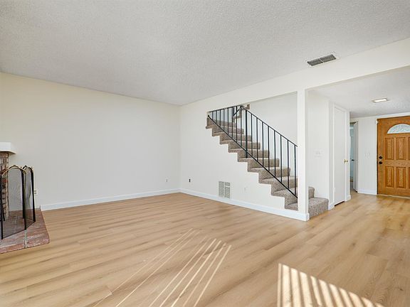 4th image of 2113 Cedarbrook Dr
