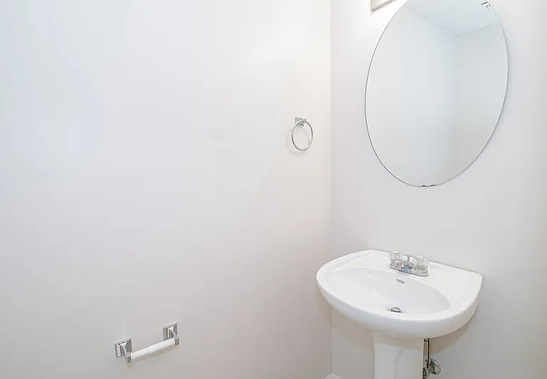 299 Raleigh Dr — Photo 4