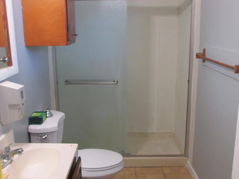 702 Hughlett Ave #2 — Photo 13